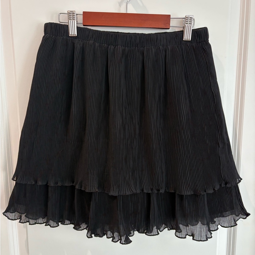 Abercrombie Kids Black Layered Chiffon Mini Skirt lined and with shorts 15/16